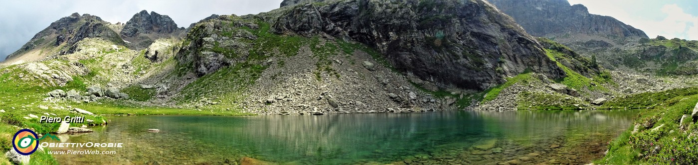 07 Al Lago dei Curiosi (2112 m) .jpg